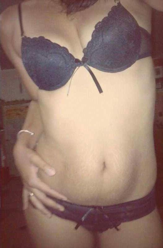 25P Val Milf Slut Exposed
