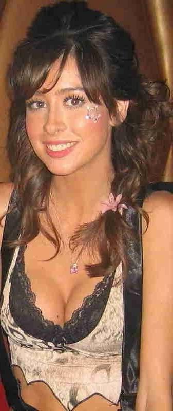 25P Beautiful brunette cocksucker from Texas