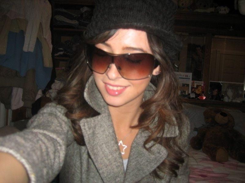 25P Beautiful brunette cocksucker from Texas