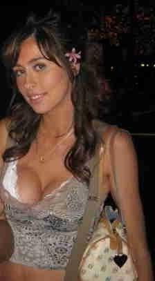 25P Beautiful brunette cocksucker from Texas