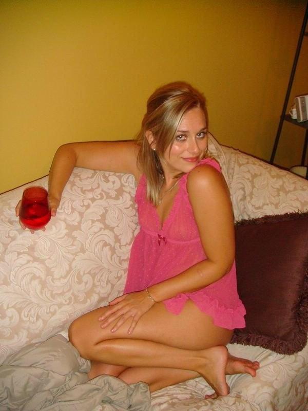 25P Exposed MILF Wife Dixie Lynn