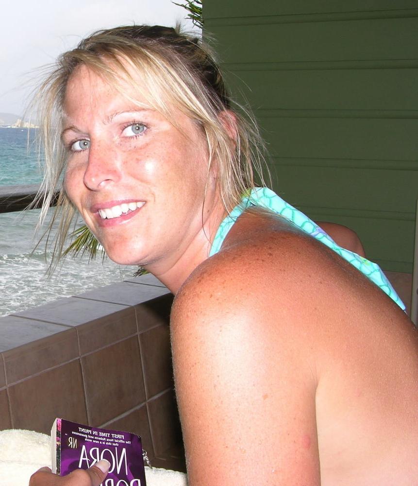 25P Exposed MILF Wife