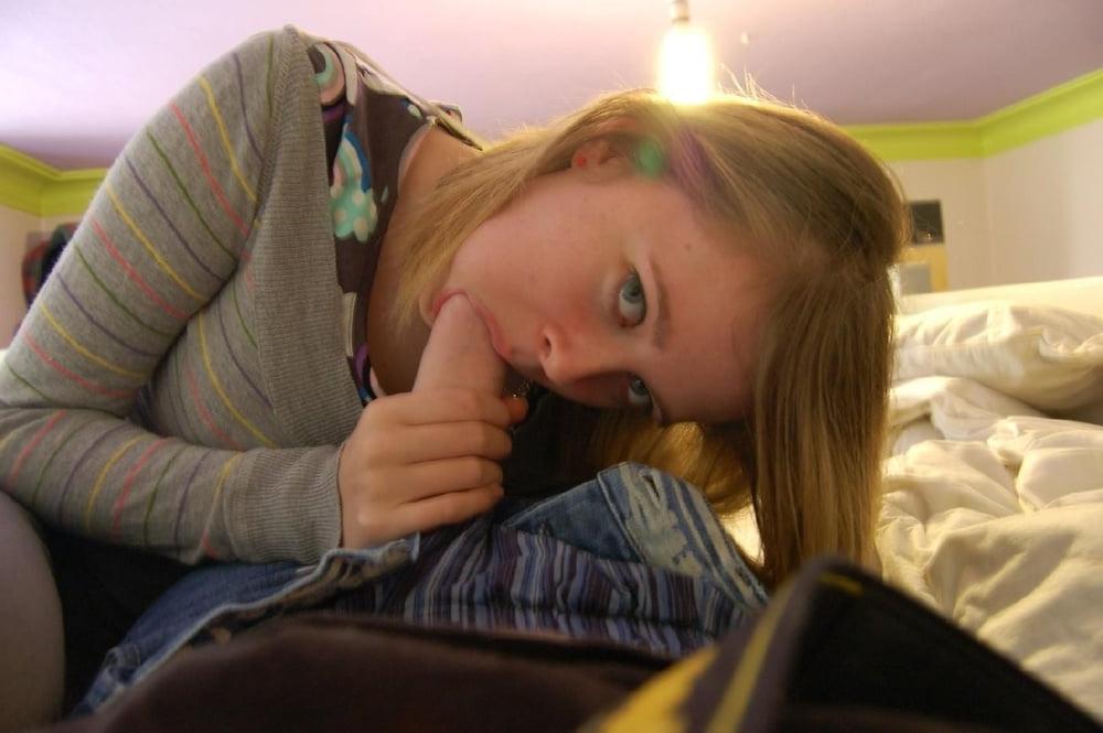 25P Amateur blowjob pics 6