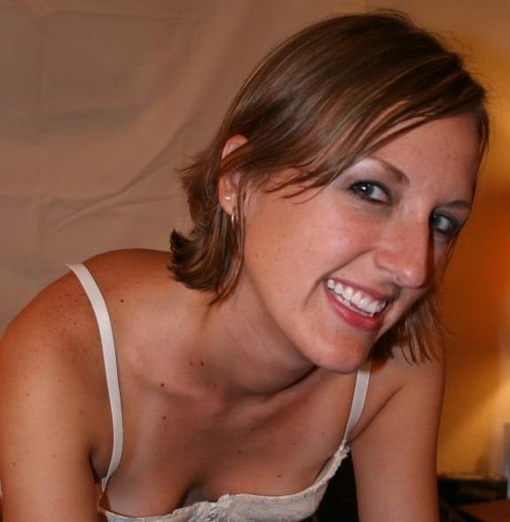 25P Famous Cock Sucking Wife Joy