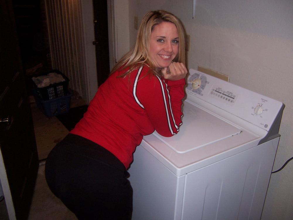 25P 7. Canadian Hottie poses for BF