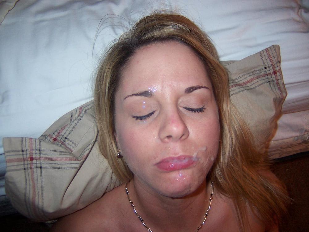25P 7. Canadian Hottie poses for BF