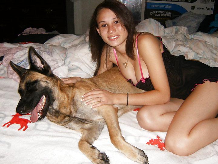 25P NEW real amateur (mostly busty) pics