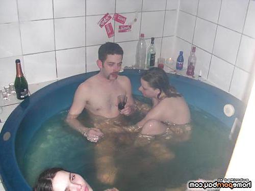 25P Amateur sex party