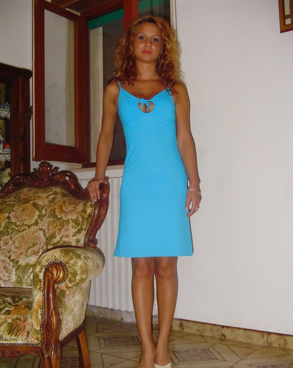 25P AMATEUR-MÄDCHEN IM DESSOUS-SET