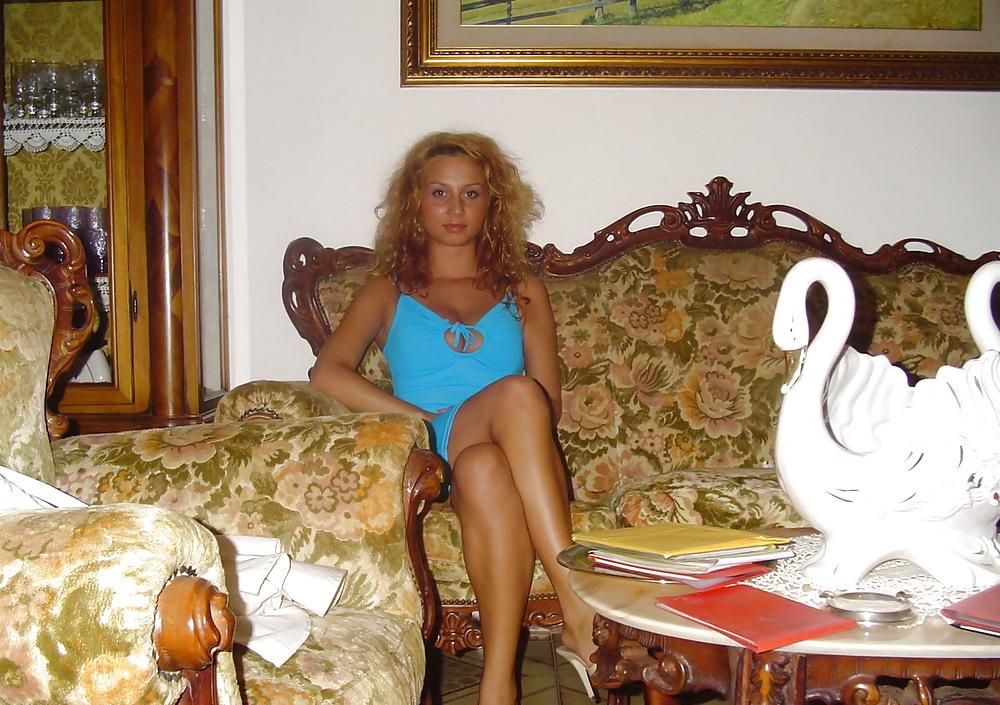 25P AMATEUR-MÄDCHEN IM DESSOUS-SET