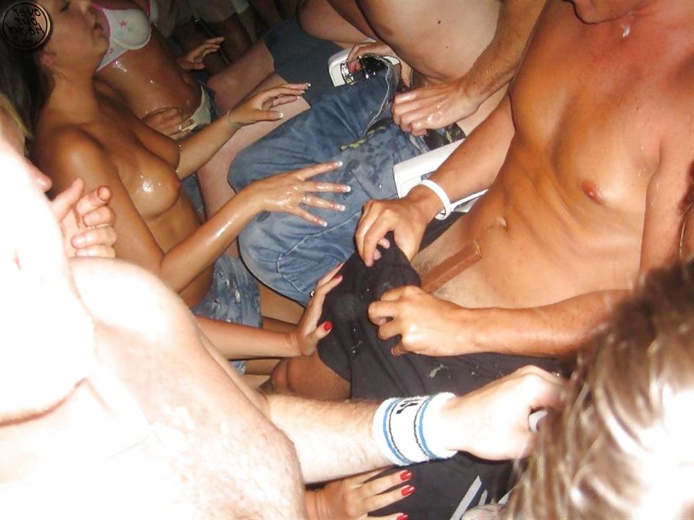 18P Amateur Blowjob Competition #rec Public Group Sex