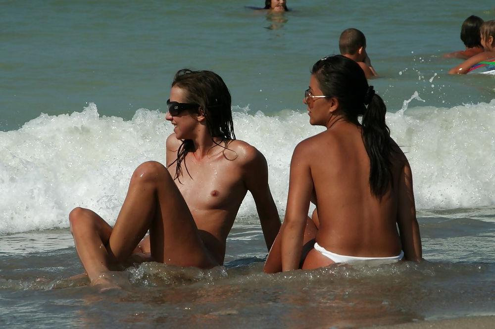 25P Amateur teens by ocb-beachA part2end