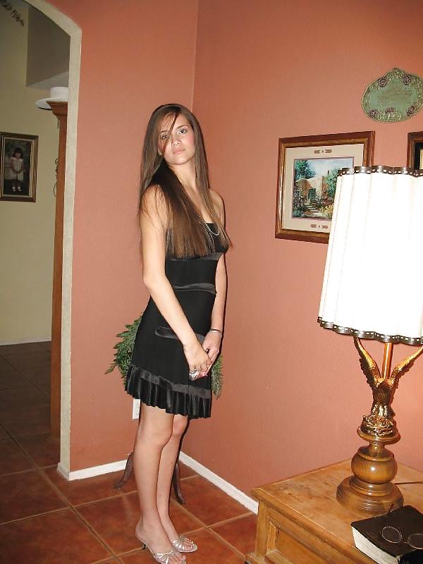 22P Amateur legs and feet 2  (non-nude)