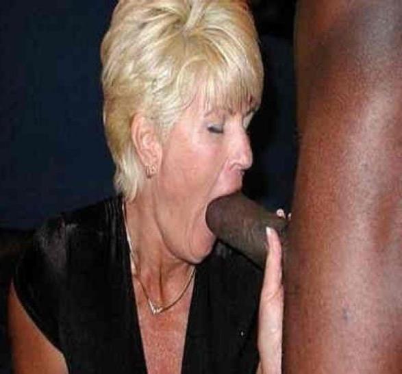 25P Pics 2492 - Older Cock Lovers