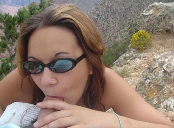 25P Pics 2483 - Outdoor Blowjobs