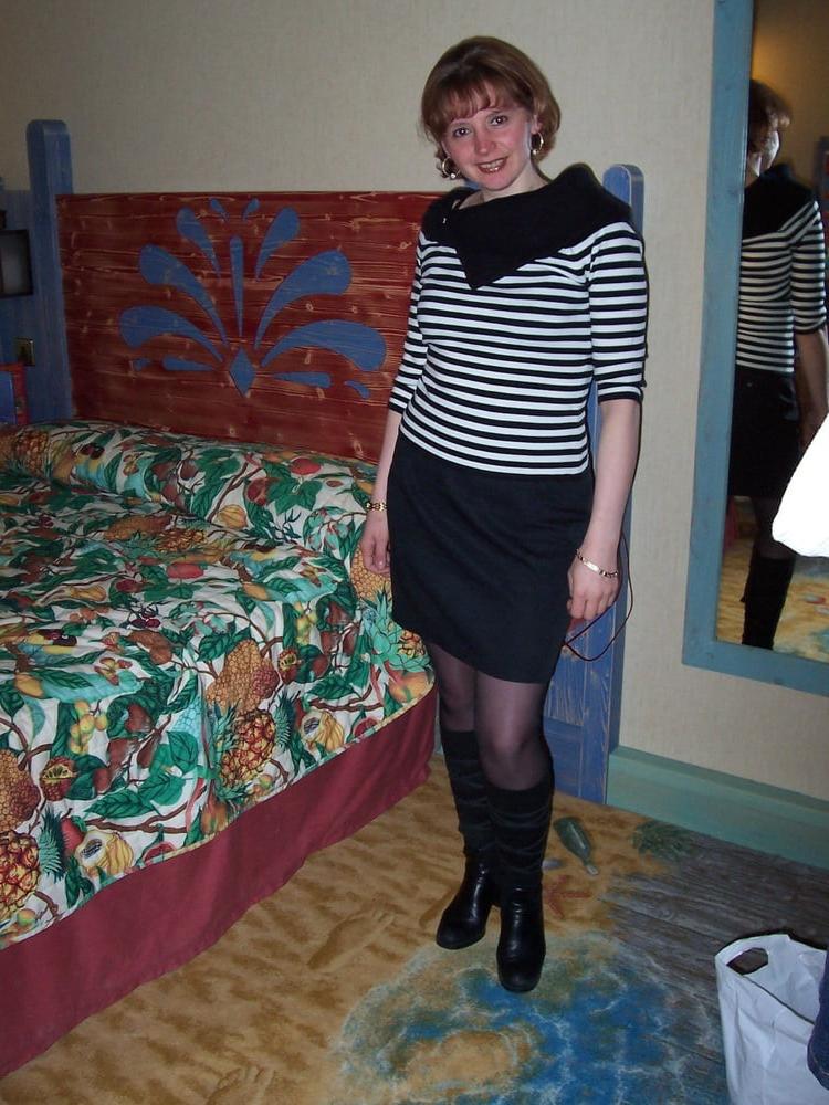 25P F. Young wife exposed by hubby