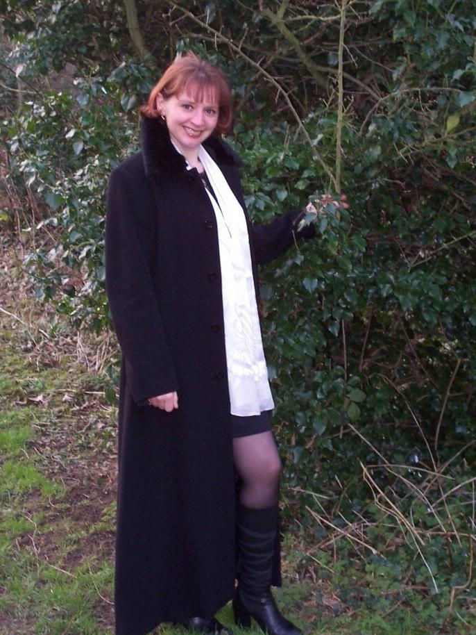 25P F. Young wife exposed by hubby