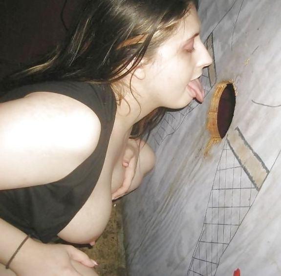 25P Pics 2472 - Gloryhole
