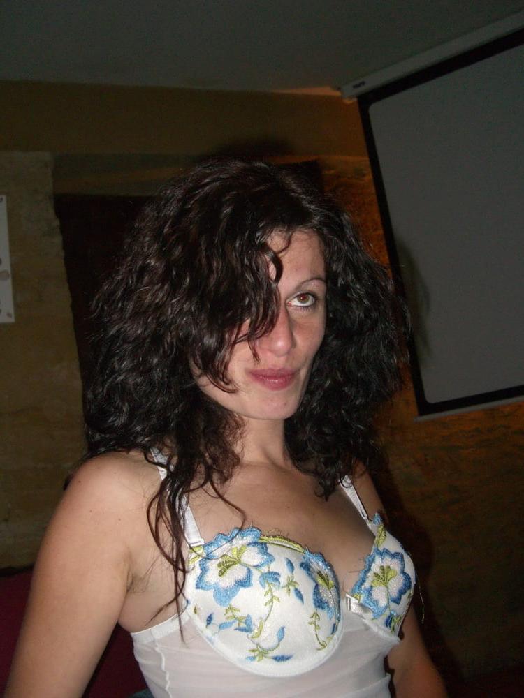 25P Milf Wife Sucking Cock