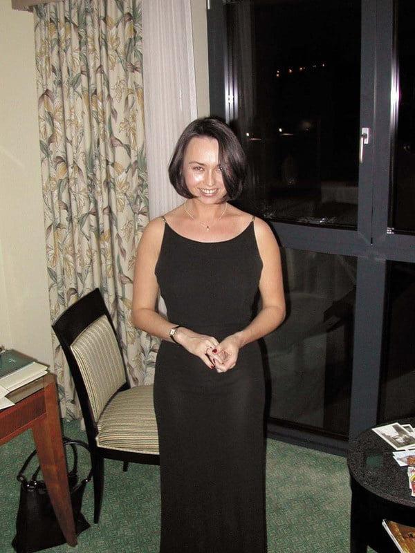 25P Sexy UK wife, mom and model