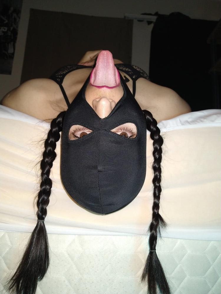22P throat fucked whore girl. (Before pics)
