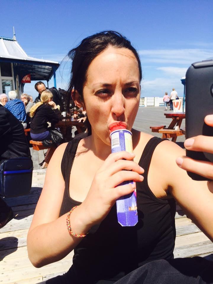 13P Mel - To look at with her amateur BJ vid.