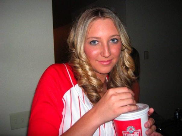 16P Nicole,33years old hotwife