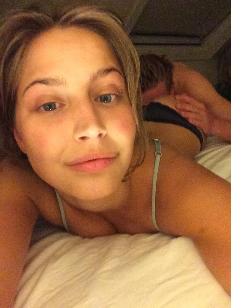 20P Sexy Kath on Vacation