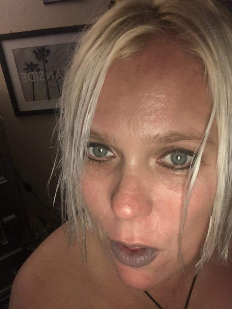 25P Kayz - French teacher from San Diego loves cock and cum