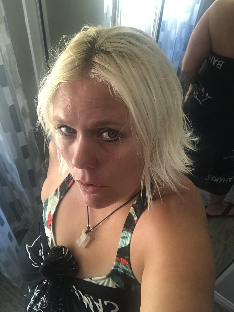 25P Kayz - French teacher from San Diego loves cock and cum