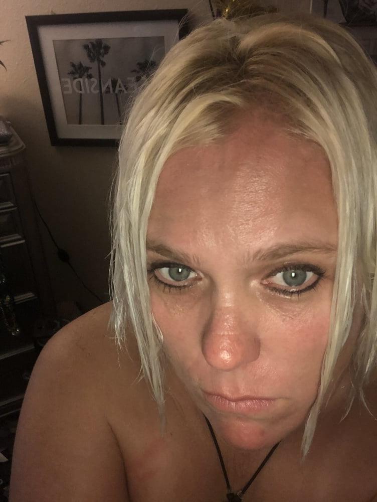 25P Kayz - French teacher from San Diego loves cock and cum
