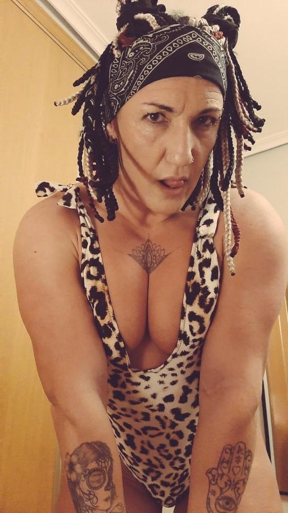 15P Muscle Milf