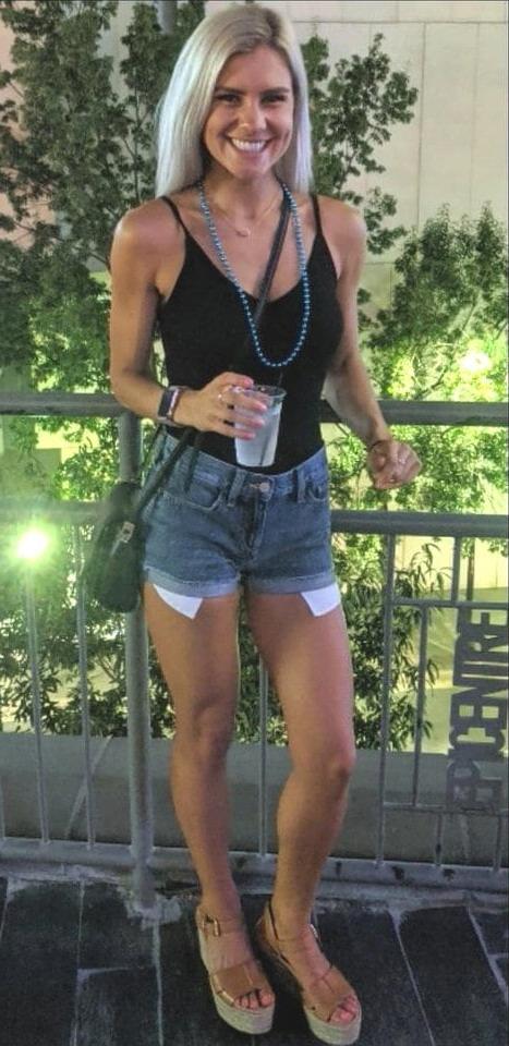 9P Saggy Blonde Sucker