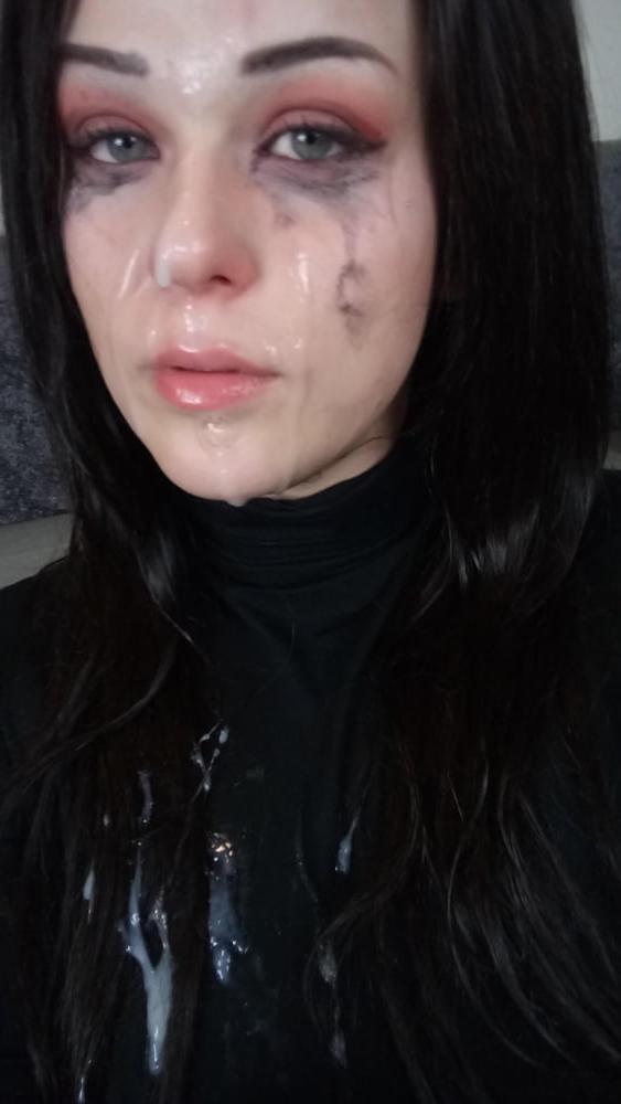 25P Sluts, blowjobs and facials
