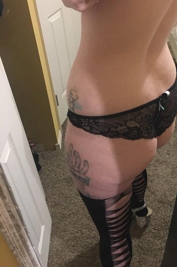 25P Horny girl with glasses