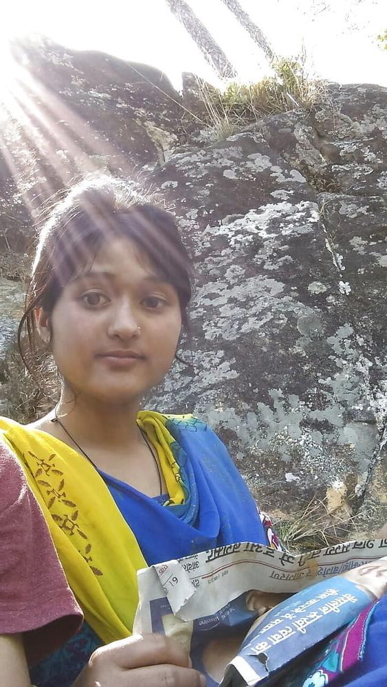 12P Desi Girl Outdoor Full Nude