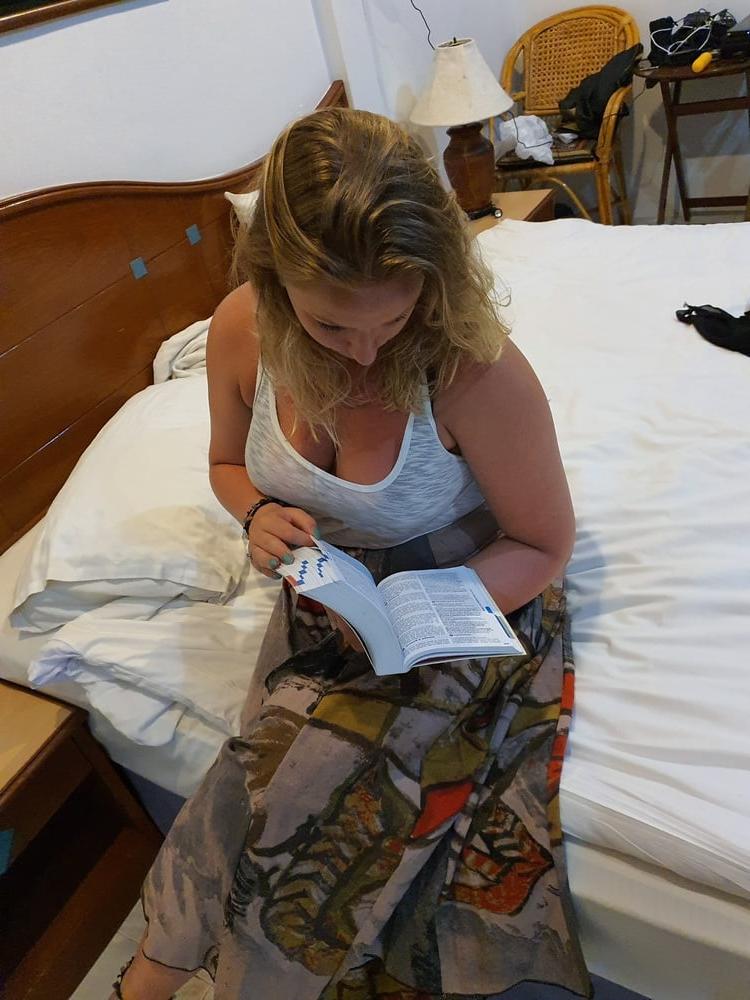 25P Cocksucking MILF