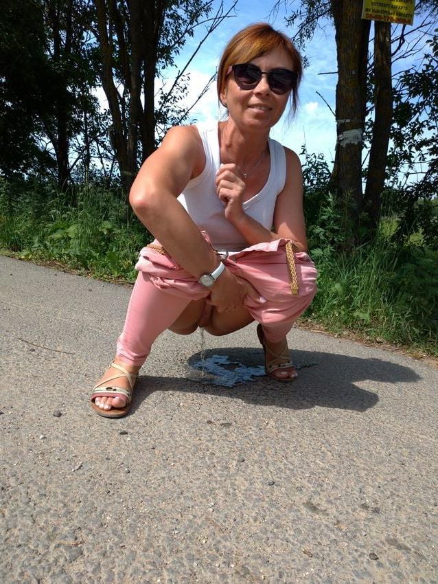 25P she love piss &amp; suck
