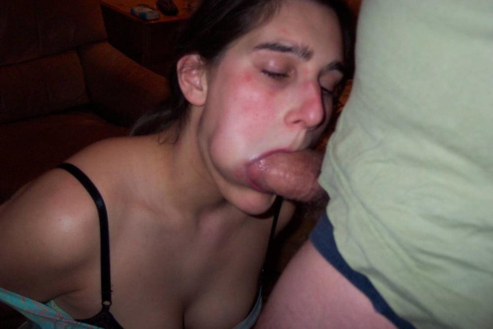25P ponytailed girls in blowjob position 32