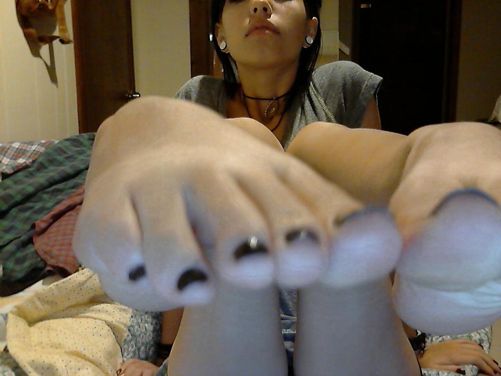 25P Awesome Amateur Teen Feet Part IX