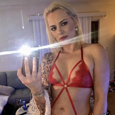 23P Hot Wife Sabrina