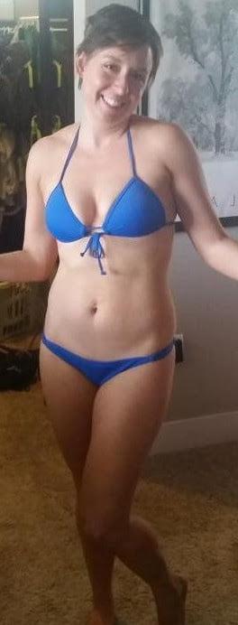 25P Horny Elaine Exposed