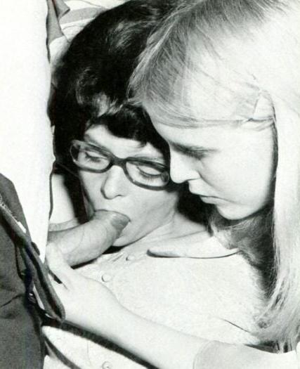 25P Pics 2378 - Vintage Blowjobs