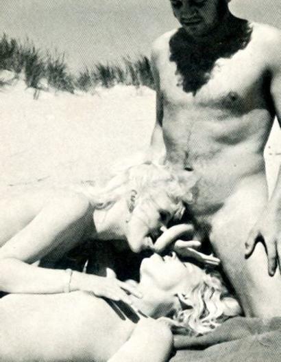 25P Pics 2378 - Vintage Blowjobs