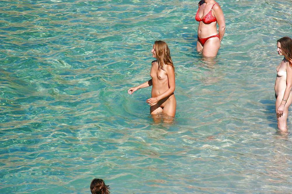 25P Amateur teens by ocb-beachI part2