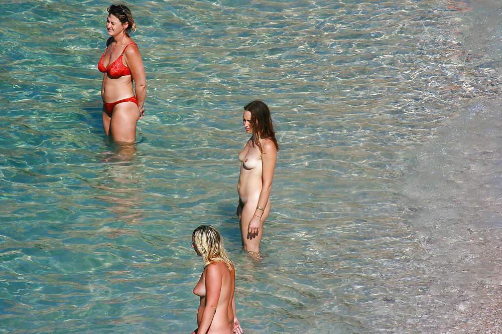 25P Amateur teens by ocb-beachI part2