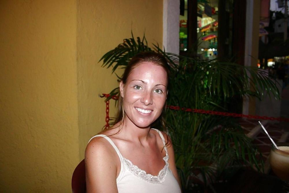 25P Super Hot Amateur Bride