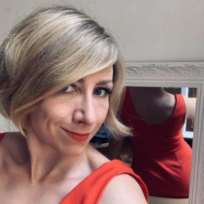 12P Hot Milf Julie