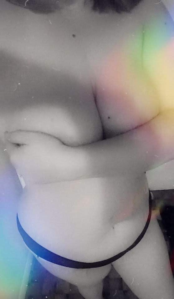 25P Thick Lauren Exposed