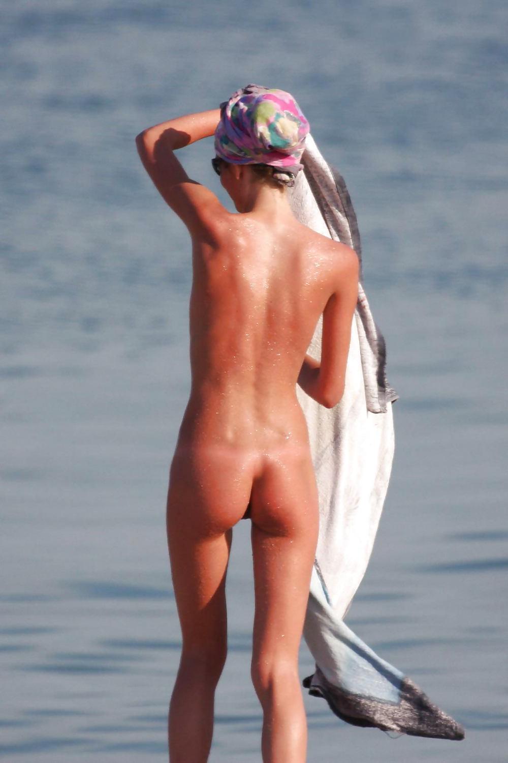 25P Amateur teens by ocb-beach part3